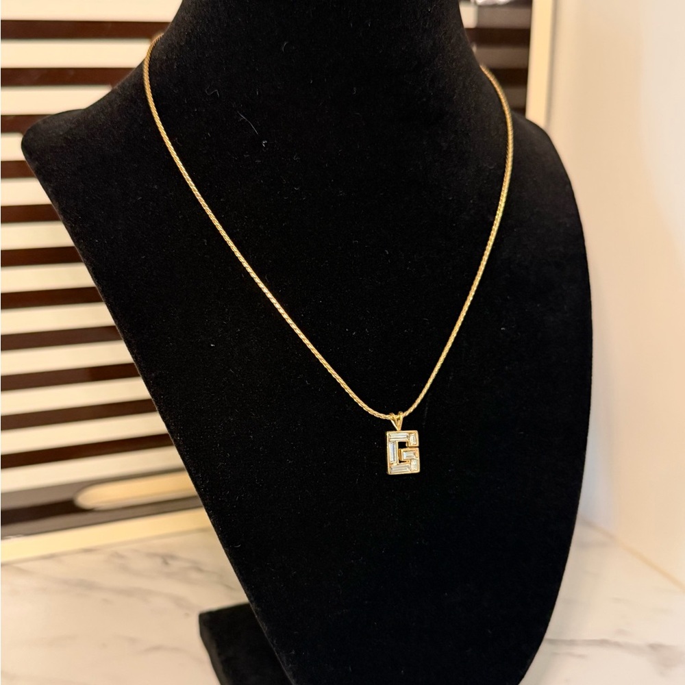 Givenchy G baguette rhinestone necklace - Picture 3 of 8